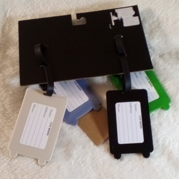 STEVE MADDEN BRAND NEW 4 PIECE LUGGAGE TAG SET - Picture 6 of 8